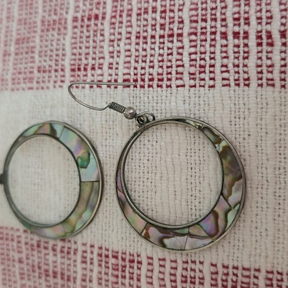Shell and Silver Circle Dangle Earrings - EUC - Picture 3 of 6